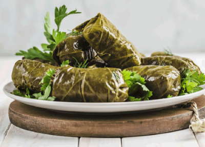 طرز تهیه دلمه برگ مو آذری با دستور پخت اصلی